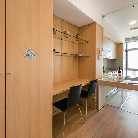 Dragon Stadium Studio W Balcony By Lovelystay Porto Luaran gambar