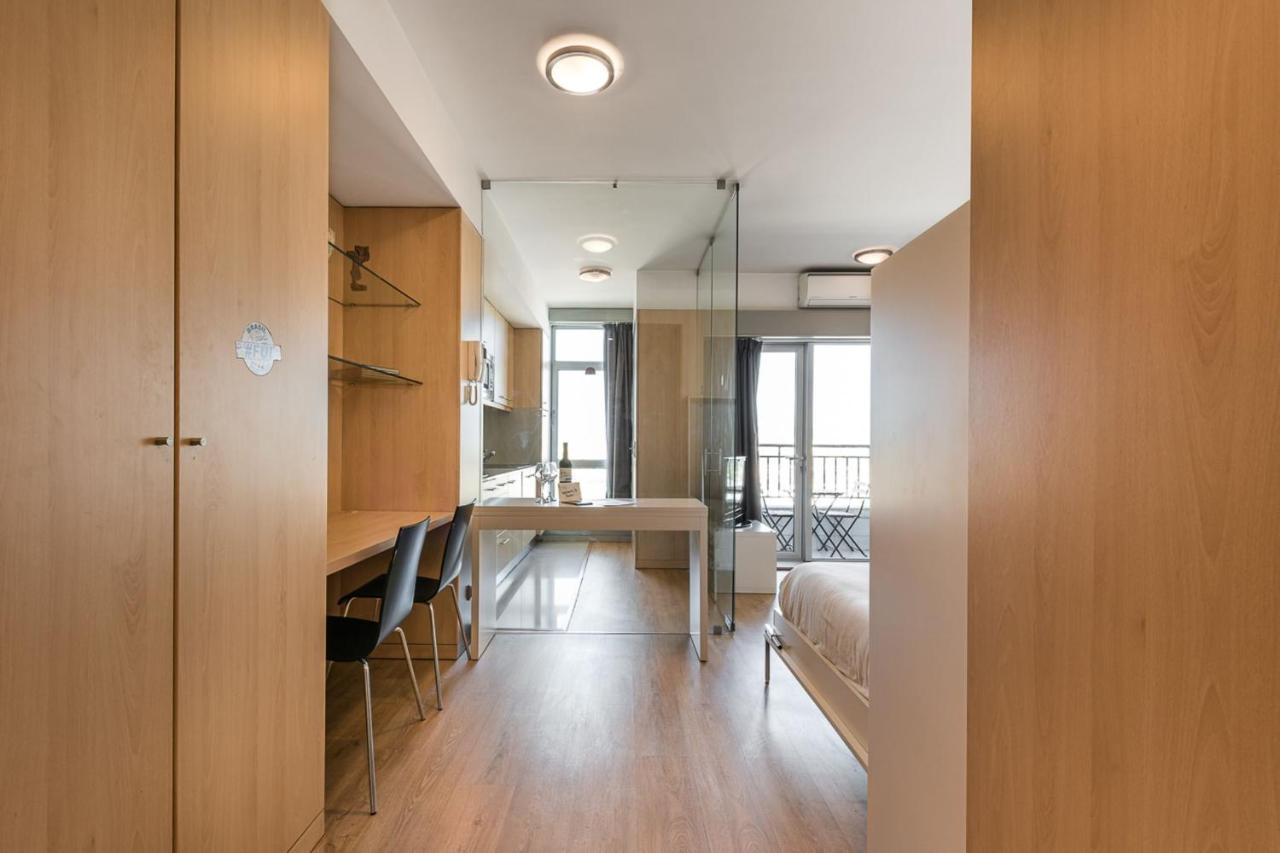 Dragon Stadium Studio W Balcony By Lovelystay Porto Luaran gambar