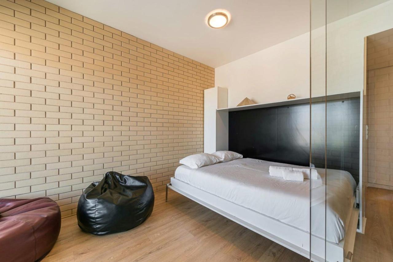 Dragon Stadium Studio W Balcony By Lovelystay Porto Luaran gambar